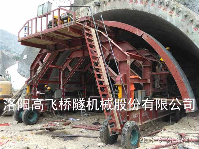 襯砌臺(tái)車(chē)的驅(qū)動(dòng)方式有哪些？